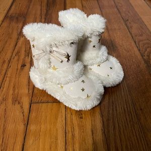 Infant slipper boots